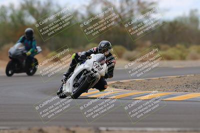 media/Sep-10-2022-SoCal Trackdays (Sat) [[a5bf35bb4a]]/Turn 2 (1pm)/